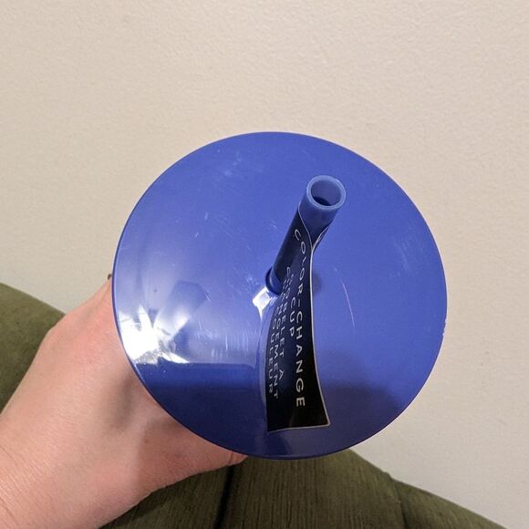 Starbucks Holiday 2023 Poinsettia Bouquet Color Change Venti Cold Tumbler - Picture 6 of 8